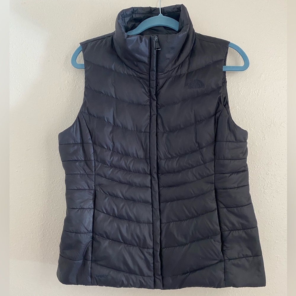 The North Face Women’s Quilted Puffer Vest Black with Black Logo Size Medium